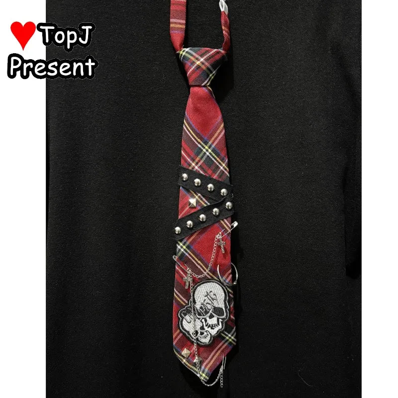 Gothic Skull Chain Tie