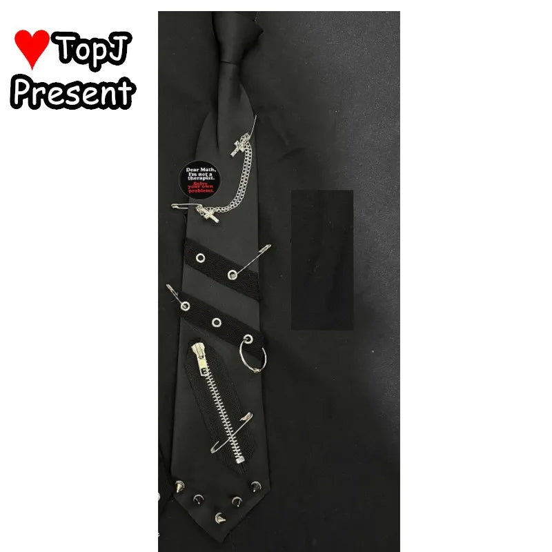 Gothic Skull Chain Tie